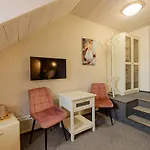 Aura 3*