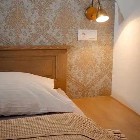 Guest house Aura