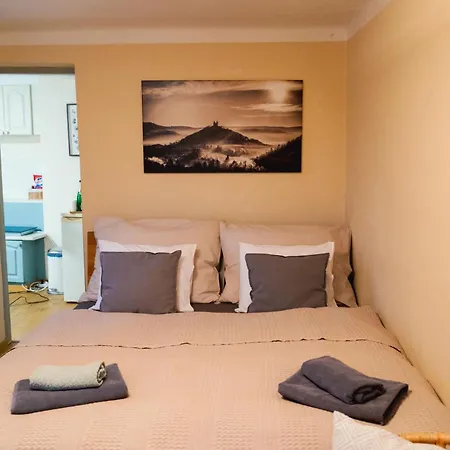 Aura Guest house